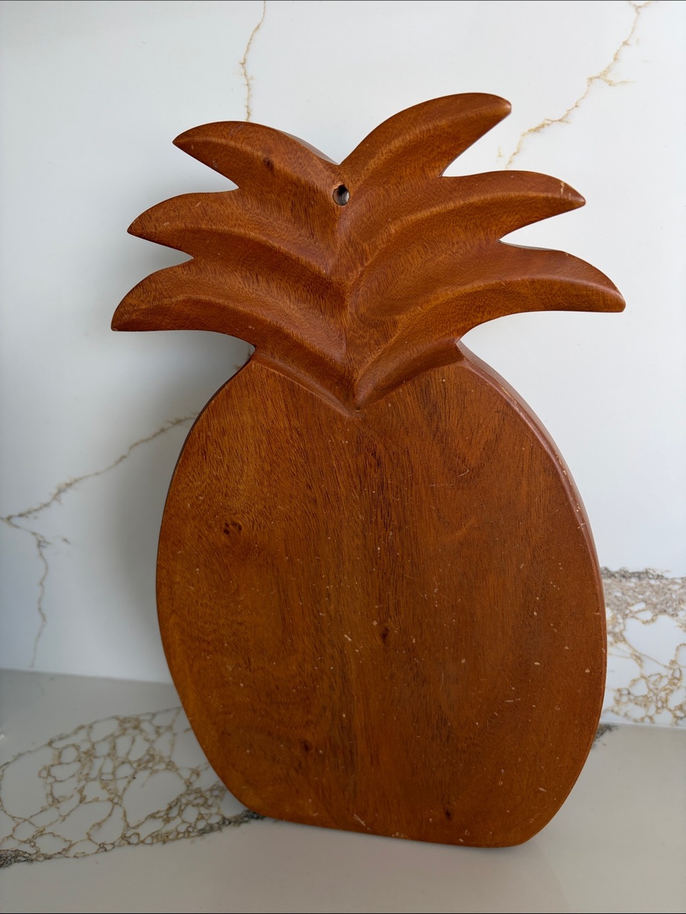 Handcarved Pineapple - Wooden cutting board Brown Wooden Décor